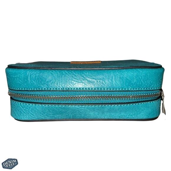 Wrangler Teal/Turquoise Snapshot Camera Shoulder/Crossbody Bag w/ Guitar Strap - Picture 7 of 16